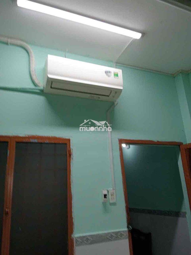 Phòng q10 có gác, máy lạnh - gần bách khoa, huflit - Ảnh 3