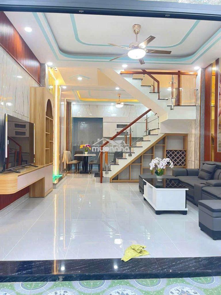 Nhà 4 tầng gần cầu tỉnh lộ 43