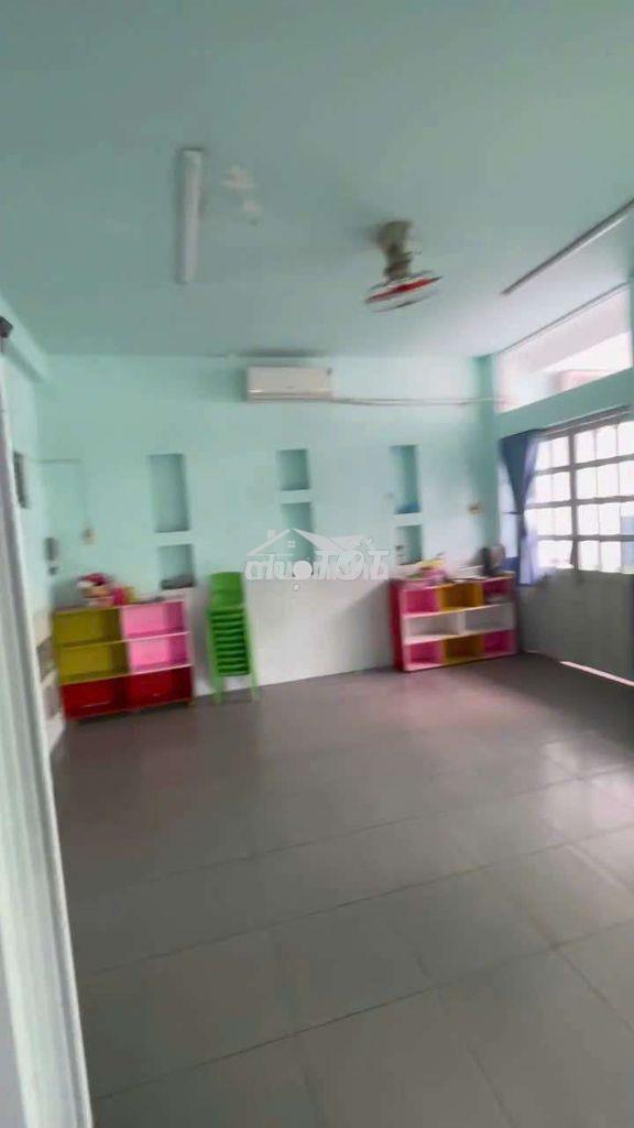 Mt khu trương vĩnh ký có thang máy 8*20m 5 tầng giá 50tr