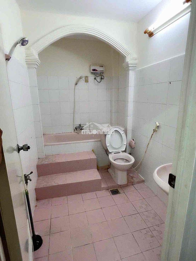 Cho thuê phòng ban công đối diện công viên đường số 28 bình phú - Ảnh 4