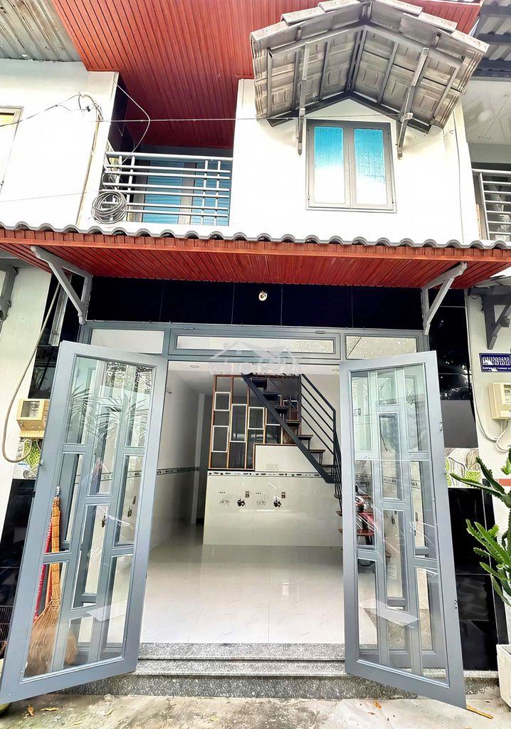 Nhà ở trương thị hoa, đối diện trường thcs nguyễn hiền. giá 1tỷ090tr