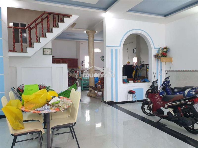Nhà nguyên căn trệt 1 lầu 6.8x12.5 hẻm nhựa 7m gần hồ cá coi nhật bản
