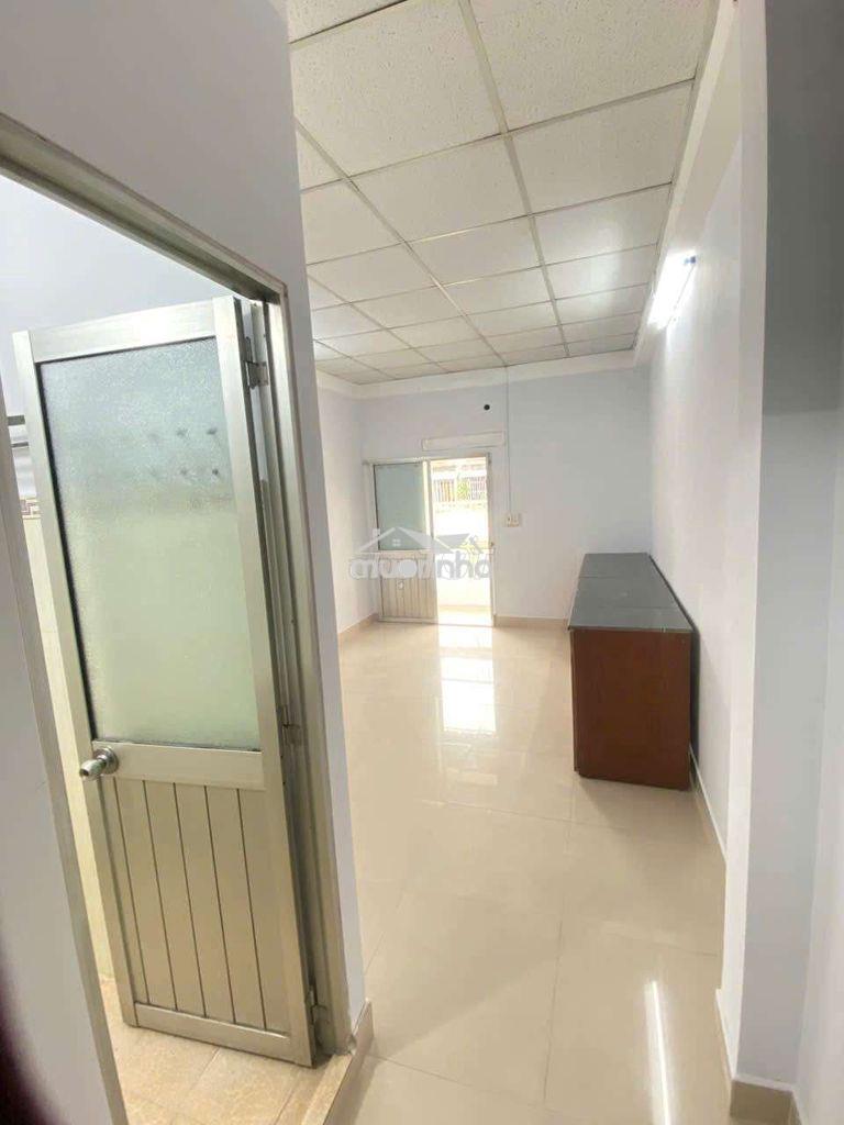 Giảm 400tr, bán c/cư 4pn,3wc gần chợ tân bình - 3