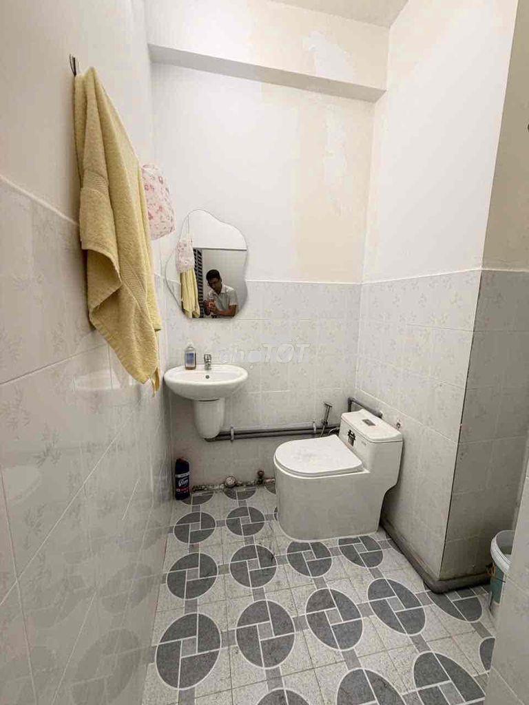 Quận 6 - chung cư ngay vòng xoay phú lâm - 63m2 2pn - 2
