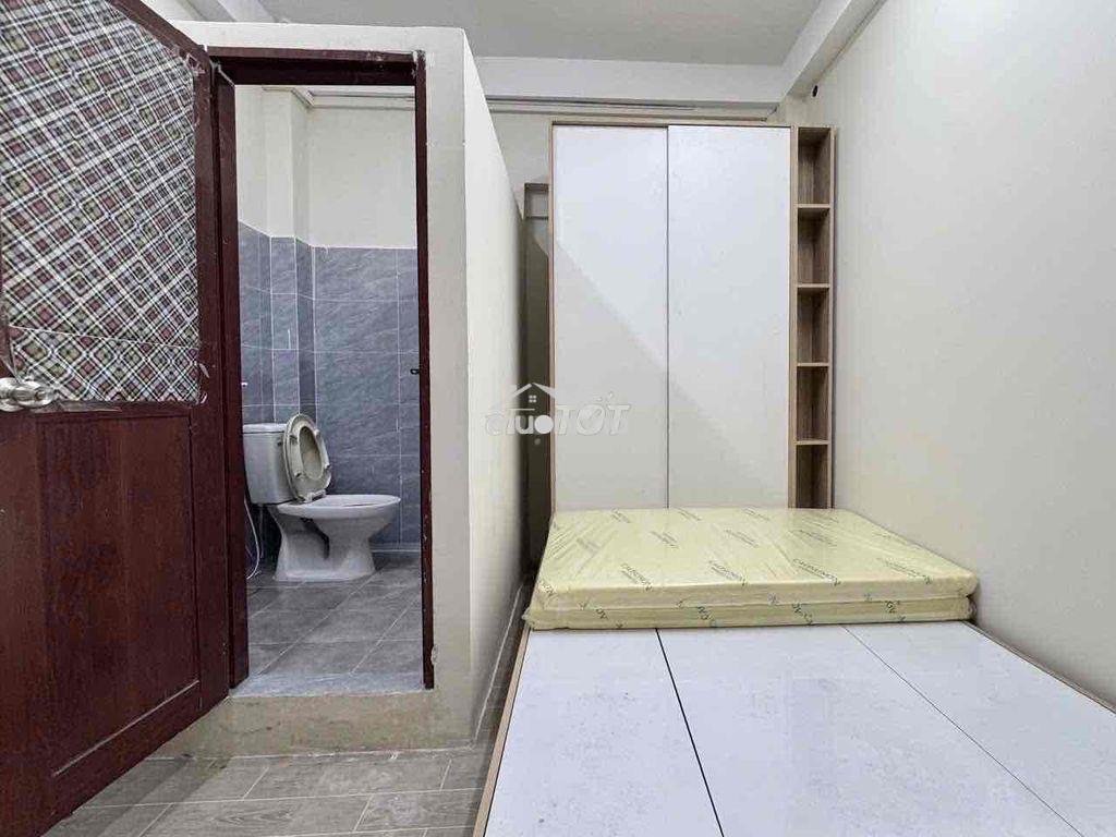 Phòng ban công thoáng siu hạt dẻ ngay cầu chà và - Ảnh 4