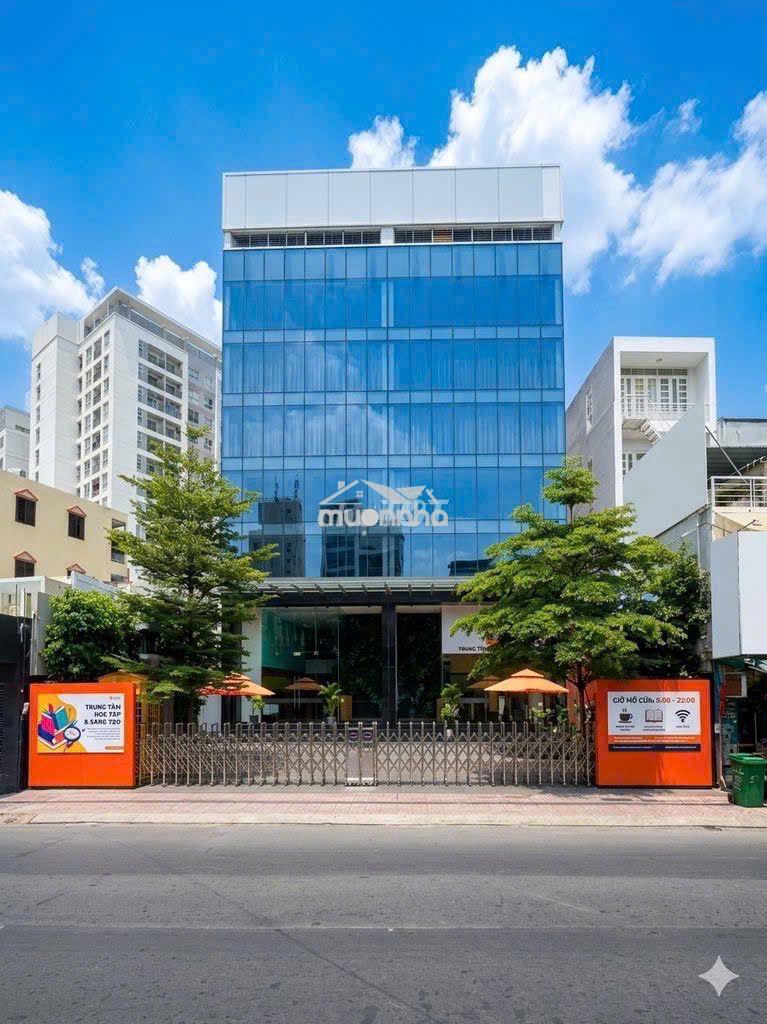 Cho thuê tòa nhà mặt tiền đường hai bà trưng mt 15m x 20m  quận 3
