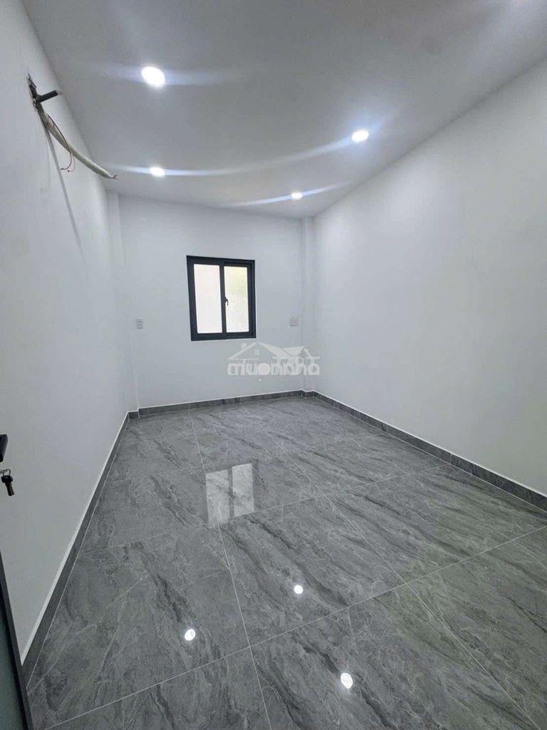 Nhà ngay trung tâm quận 6 ,55m2 - 4 pn chỉ 4 tỷ 8 - 3