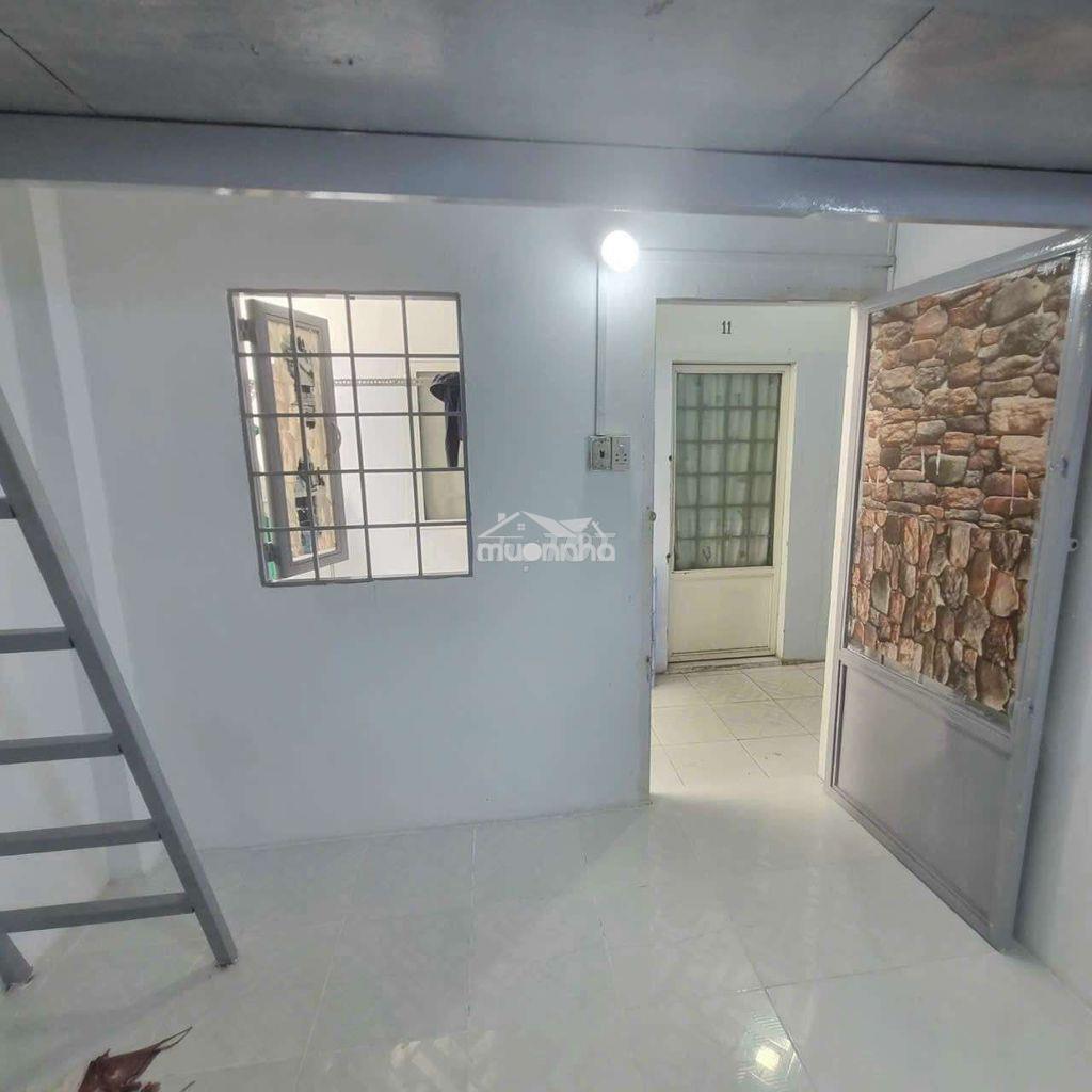 Phòng trọ rẻ thoáng mát giá binh dân gần chợ phạm văn bạch tân bình - Ảnh 4
