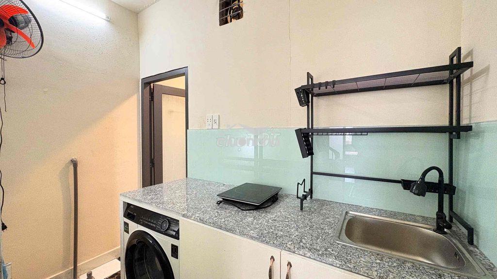 Cho thuê chdv 2pn + 1pn ban công nguyên tầng 50m2 full nội thất mới q3 - Ảnh 3
