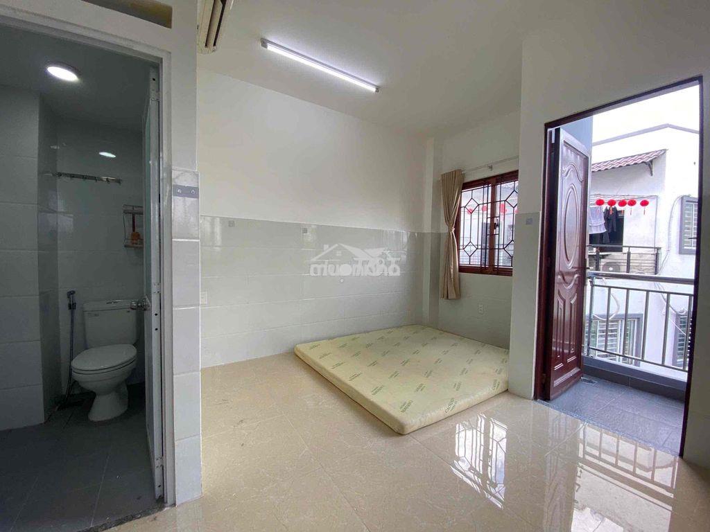 Cuối đường hoa sữa, đi bộ ra phan xích long 150m - Ảnh 4
