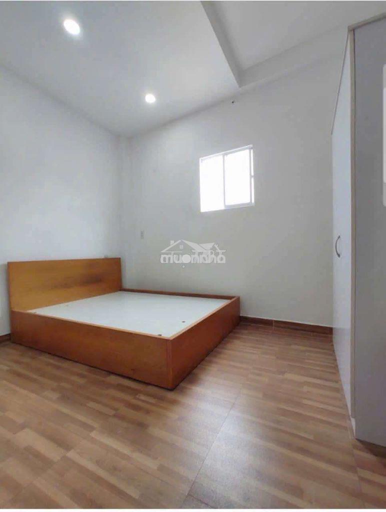 Phòng đủ nội thất ban công view sân thượng cạnh đh văn hiến vhu 5 phút - Ảnh 3