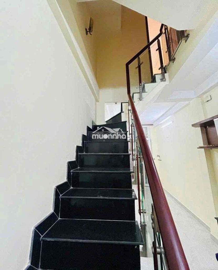 Nhà mới q1, 2 lầu + sân thượng 2p. ngủ, n. thất cơ bản ở 3-4ng ok - 3