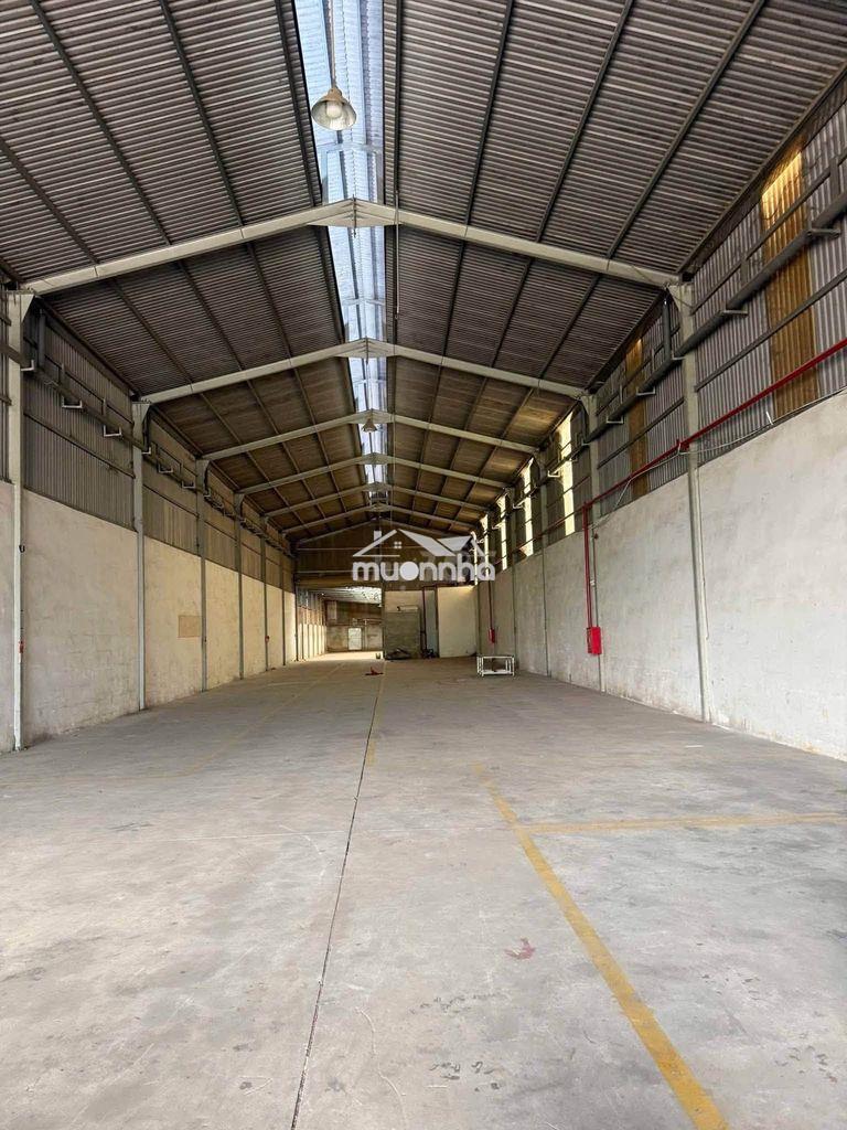 Cho thuê kho-xưởng 10x30m, ngã 3 tân long, giá 23tr - 2