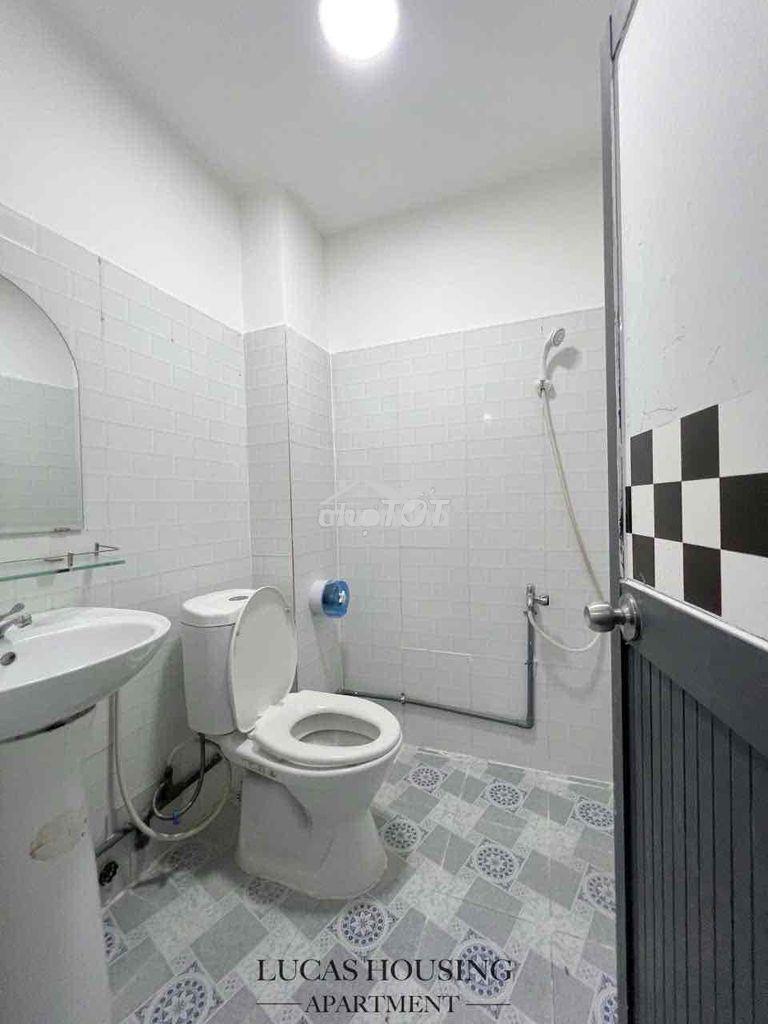 Căn hộ có gác rộng 30m2, cửa sổ trời lớn ngay đbp-gần uef, uth, hutech - 4
