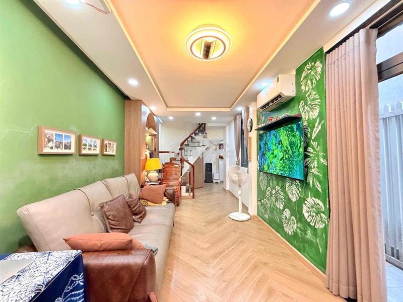 Bán nhà giáp q1 - chợ thị nghè dt gần 50m2 chỉ 5.xty
