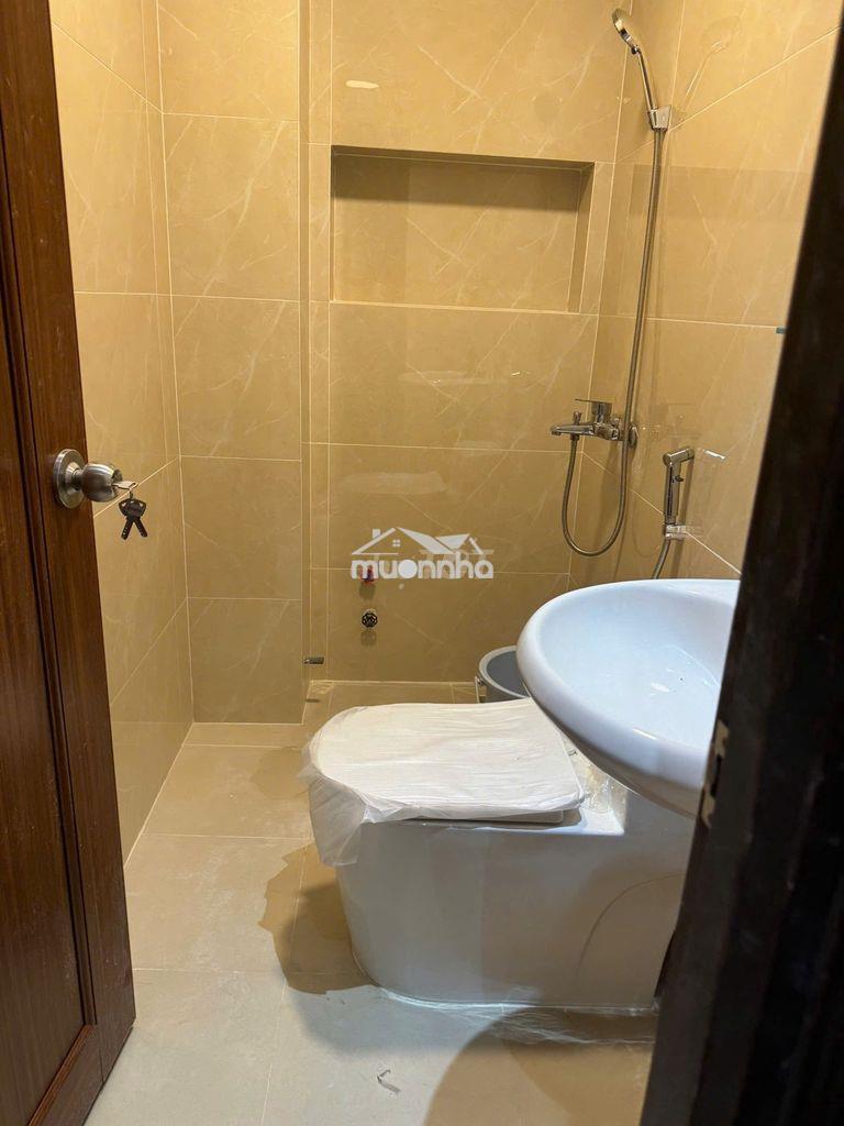 Chủ ngộp bán gấp nhà hxh sát mặt tiền quận 3 - dtcn: 32m2 - 3 tầng !  - 4