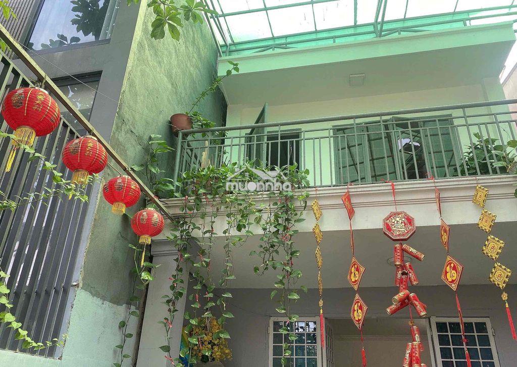 Cho thuê nhà hẻm xe hơi nguyễn xí gần trường đại hoc vaqn lamg - 2