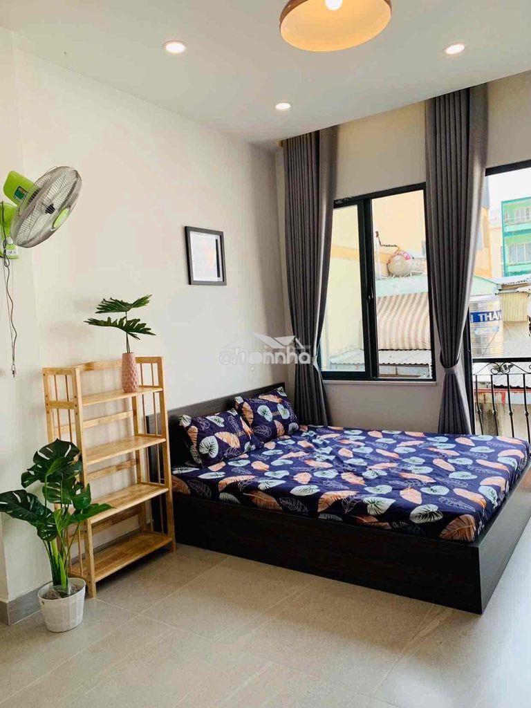 Cho thuê căn hộ có ban công mới ngay chợ bến thành quận 1 - Ảnh 2