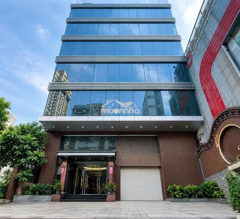 Toà nhà văn phòng gần 2.000m2 diện tích trục đường chính quận 3