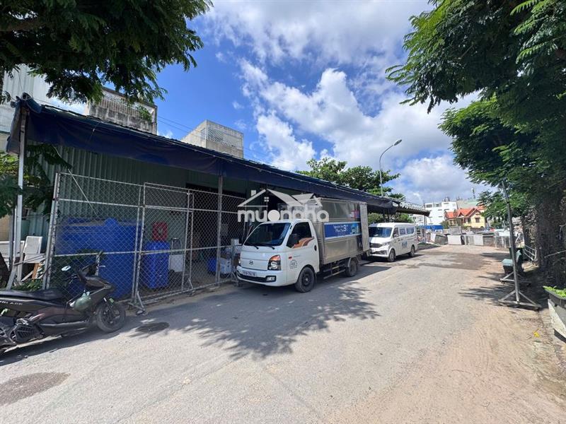 Cho thuê nhà cấp 4 rộng 250m2 tiện làm kho chứa hàng. thời gian 1 năm