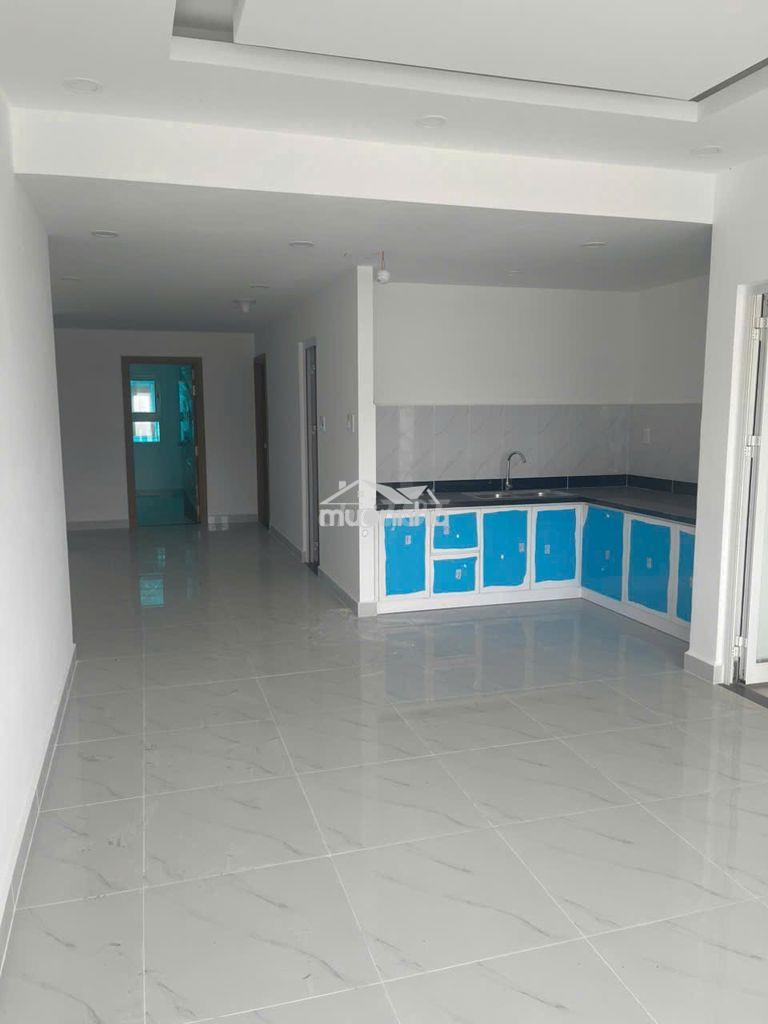 Cho thuê căn hộ 2pn 86m2 block a view công viên tầng 14 giá 6tr/tháng