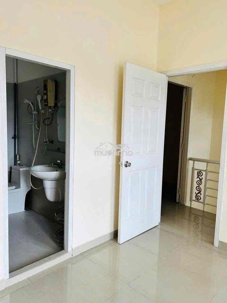 Hẻm xe tải âu cơ (gần chợ) ở kết hợp văn phòng , online - 3