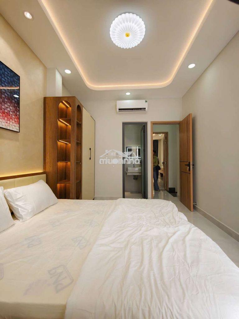 Phan xích long, 66m2, hxh cách 10m, sân 10m2, pn trệt, balcon 2 phía ! - 4