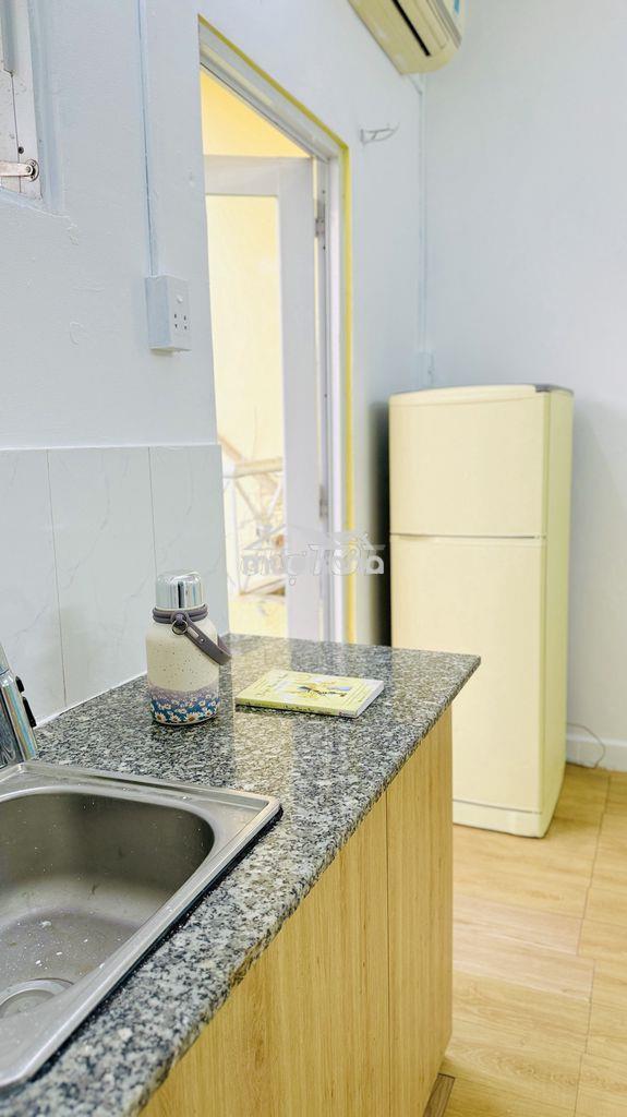 𝗦𝗧𝗨𝗗𝗜𝗢 Ban công, cửa sổ cv bàu cát 3, 𝑬𝑻𝑶𝑾𝑵 , sân bay t3. tân bình - Ảnh 4