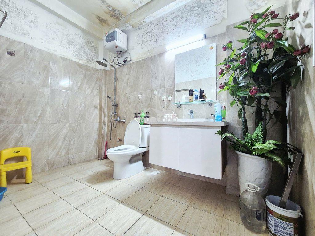 Gấp 5.7 tỷ 30,5m x 6 tầng nhà lk, kđt định công, thanh xuân, hà nội - 4
