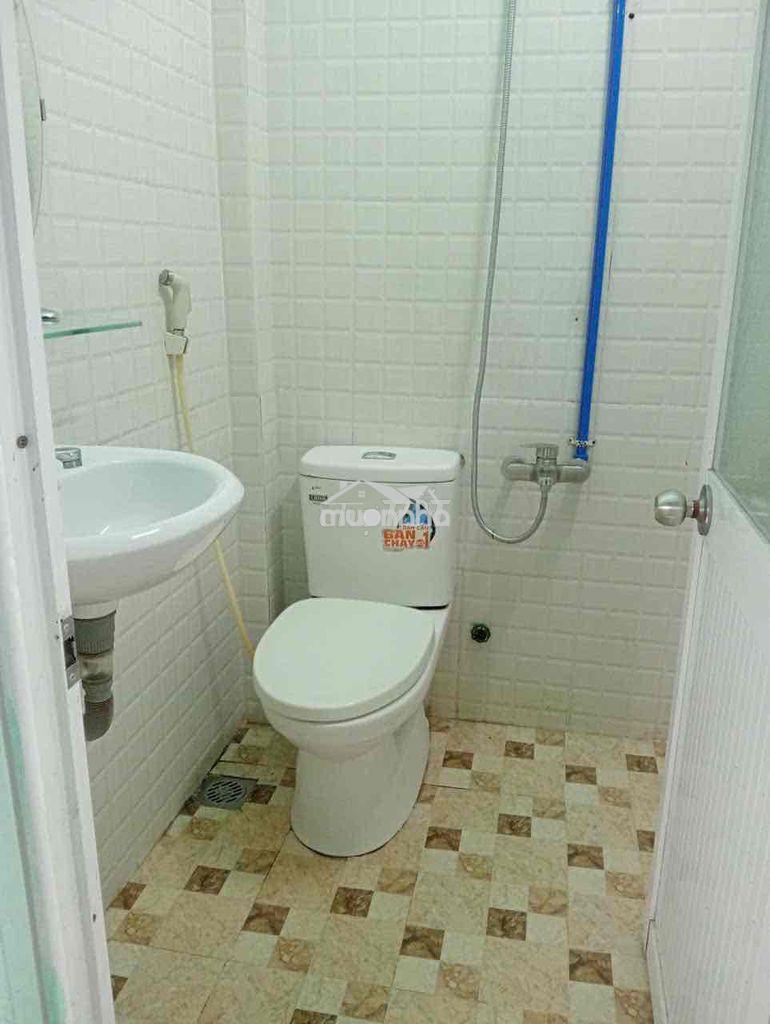 Phòng q10 có gác, máy lạnh - gần bách khoa, huflit - Ảnh 2