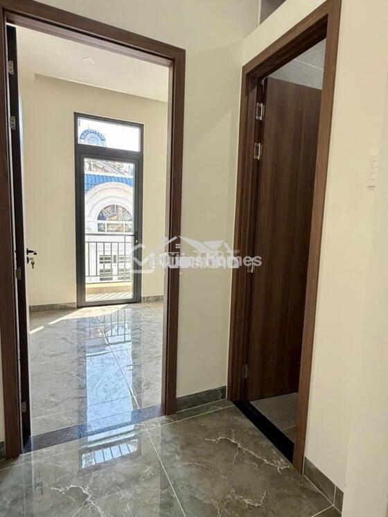 Hơn 6 tỷ nhà 4 tầng 4pn hẻm xe hơi lã xuân oai, gần vinhomes q9 - 4