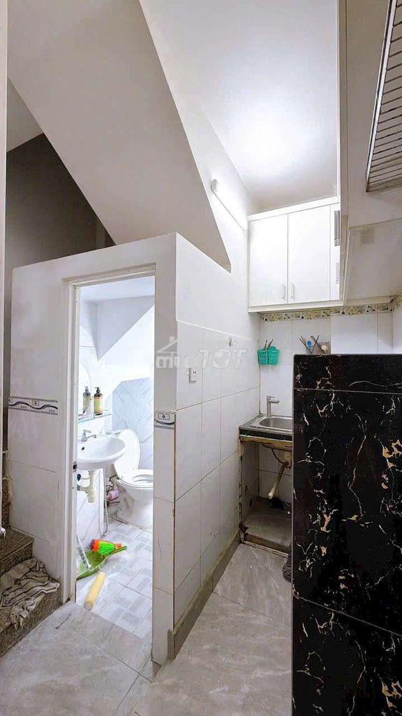 Nhà 1 trệt lửng 2 lầu 3x7m2 phòng hẻm 222 đoàn văn bơ - 3
