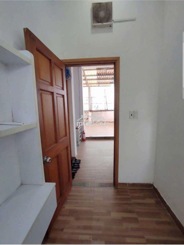 Phòng đủ nội thất ban công view sân thượng cạnh đh văn hiến vhu 5 phút - Ảnh 4