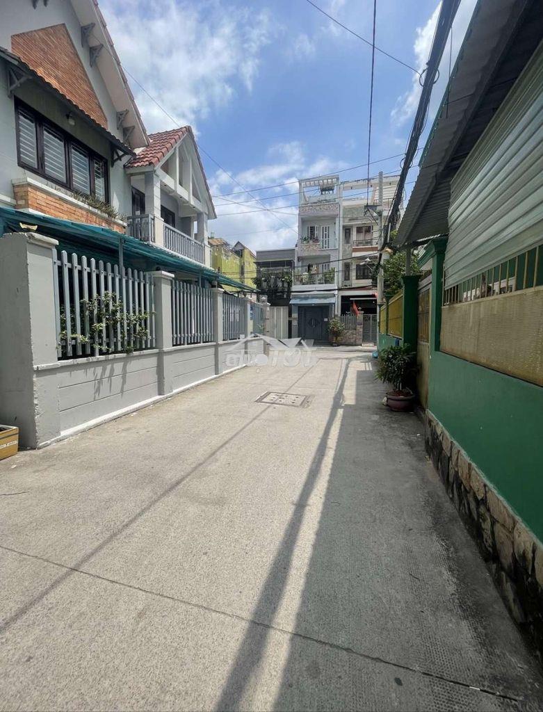 Chdv cho thuê khoán 30tr/tháng- hẻm xe hơi - 10 phòng khép kín - 2