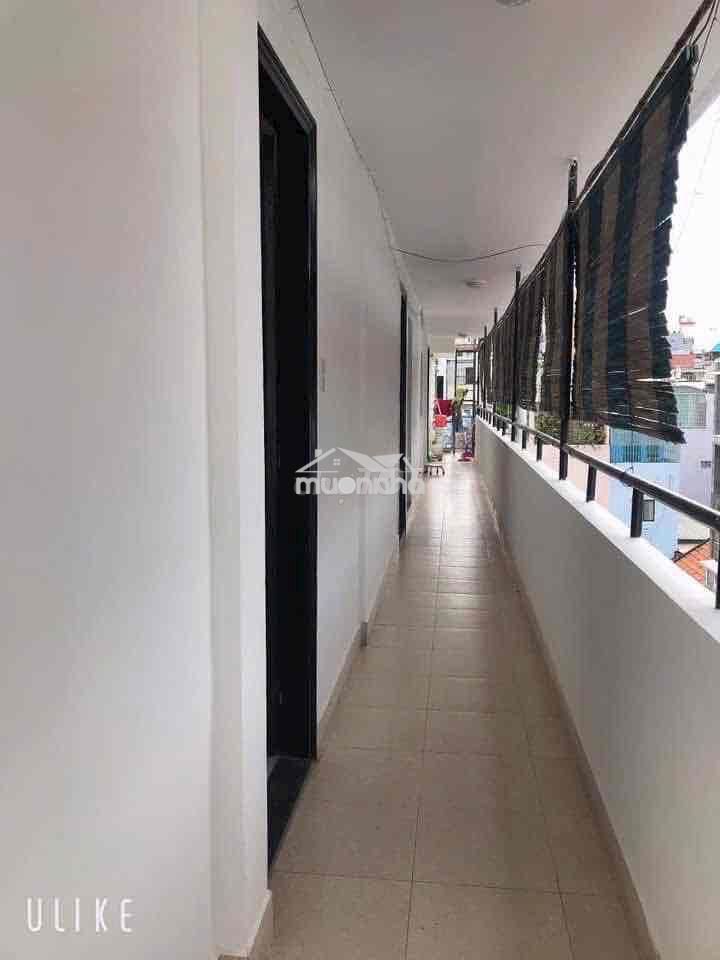 Cho thuê nhà căn hộ tầng 5 quận 1