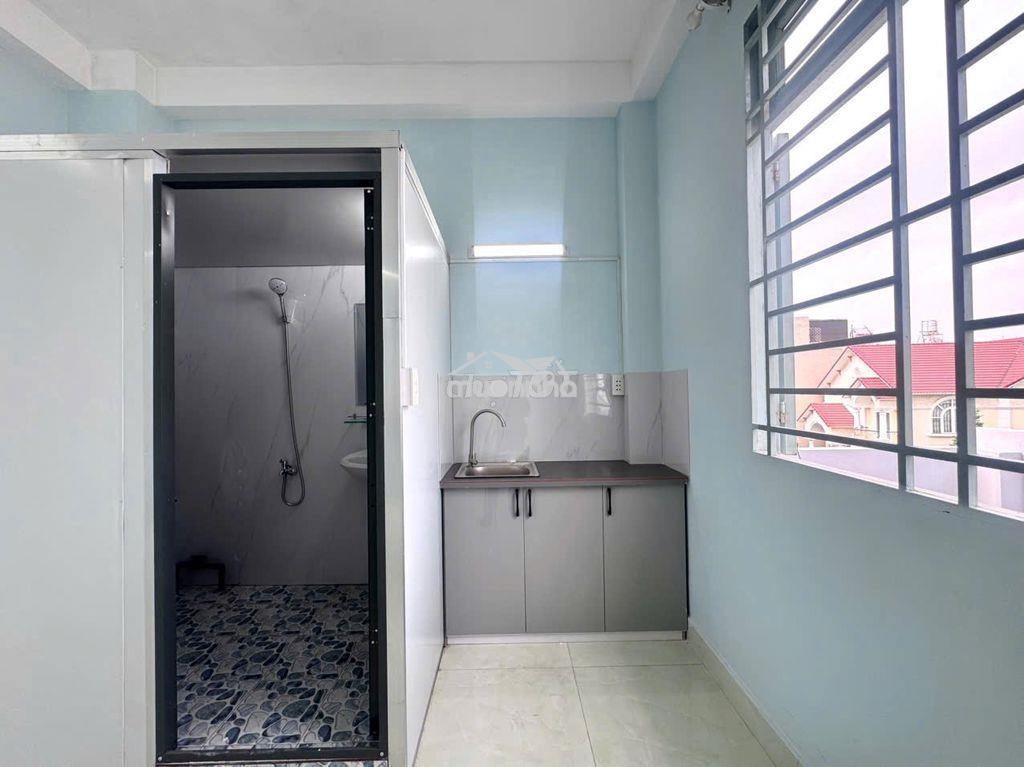 Tôi cần cho thuê phòng ban công và phòng full nội thất 50m2 - Ảnh 3
