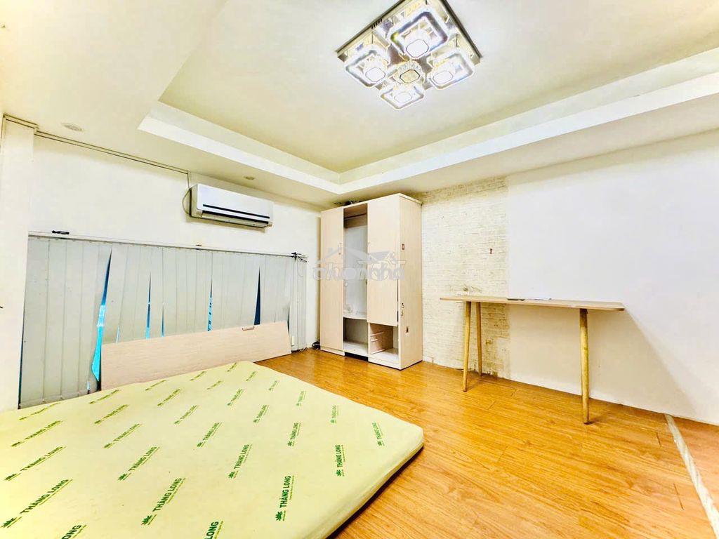 Cực hot!!! 1 phòng ngủ cửa sổ lớn rộng 18m2 thoáng mát giá rẻ 3,5tr - 4