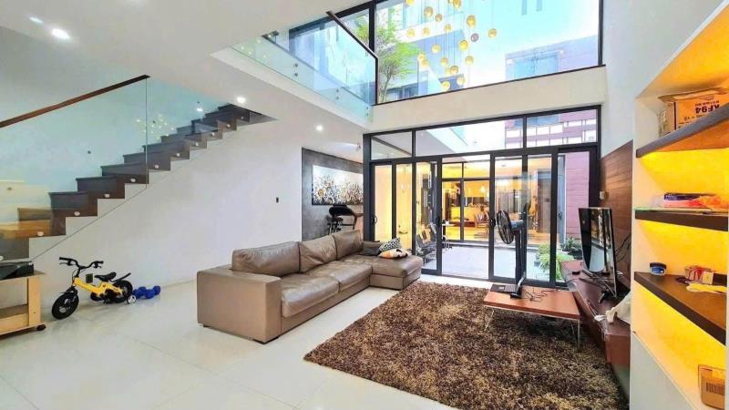 Mặt tiền hồ biểu chánh - 7 x 36m nở hậu 9m - trệt 3 lầu - giá 120 triệu/ tháng