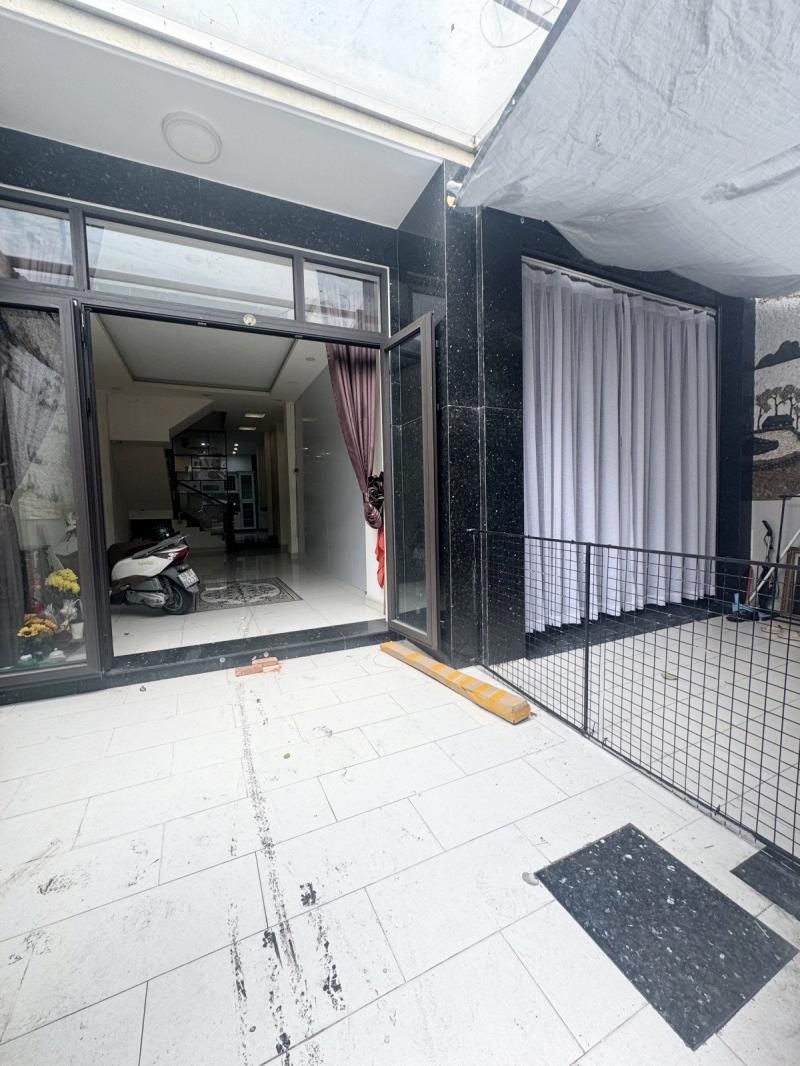 Bán gấp ! biệt thự ngay k300, 140m2( ngang 7m ), hxh thông, 4 tầng,9 phòng,sổ vuông. - 3