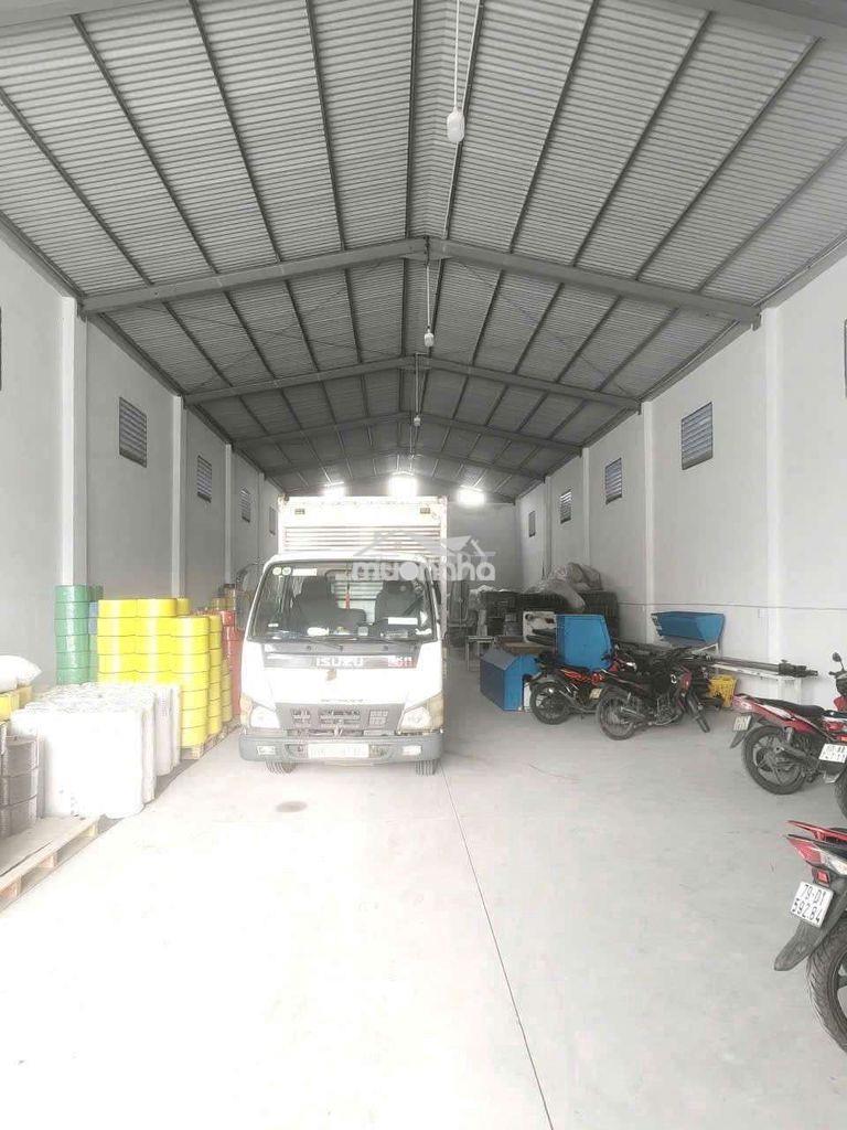 Cho thuê kho 300m/22tr đường cont có 3 pha