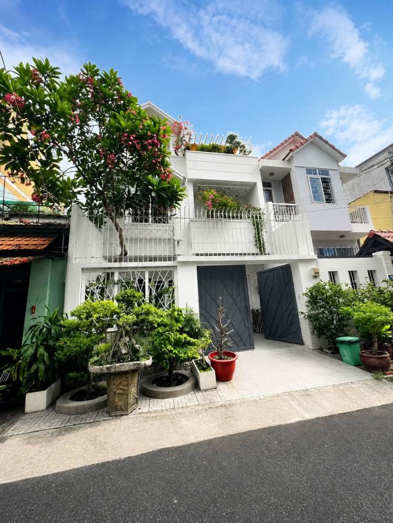 Mặt tiền khu bàn cờ họ lê - nhà đẹp 3 tầng ngang rộng hơn 7m - giá chỉ nhỉnh 21 tỷ