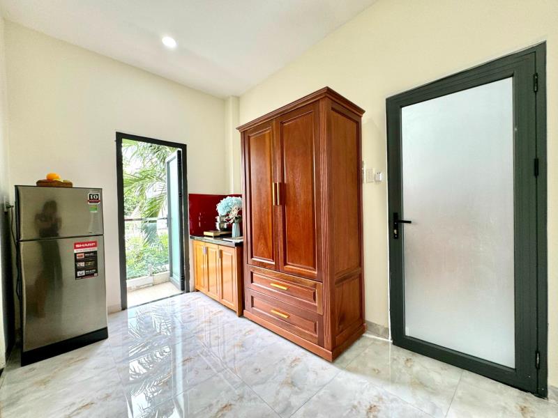 Phòng ban công thoáng gần chợ hoàng hoa thám tân bình - 2
