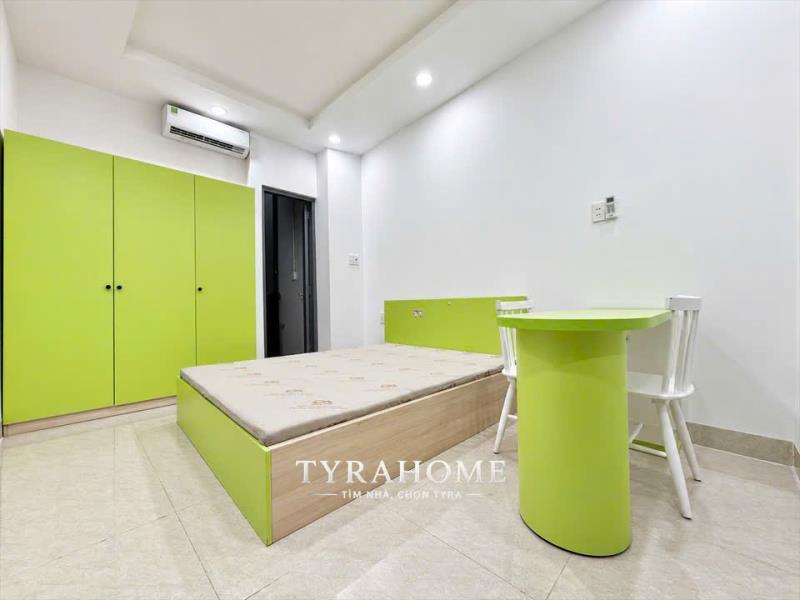 Studio tách bếp - hút mùi - ban công giếng trời - fulll nội thất chỉ vào ở - ngay học viện cán bộ