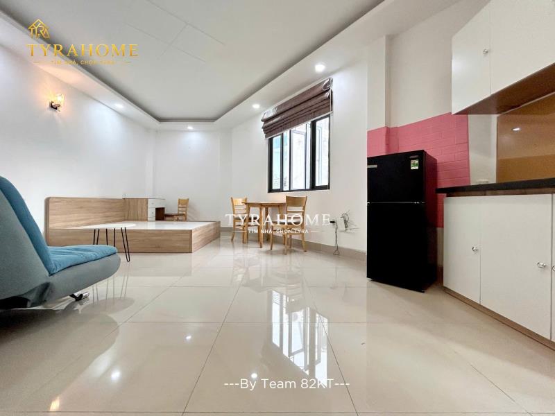 Studio full nội thất - cửa sổ ban công lớn - ngay khu ẩm thực vạn kiếp - di chuyển nhanh q1, q3, phú nhuận