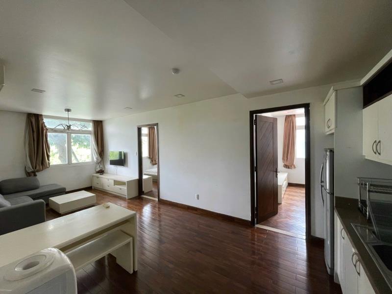 Cho thuê căn hộ 2pn rộng 70m2 ngay bờ kè trường sa - vòng xoay dân chủ - công viên lê thị riêng