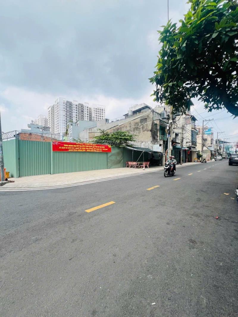 Đất khu phân lô sát mặt tiền tô hiệu - tân phú - dt: 4*14m - 7 tỷ 4 - 4
