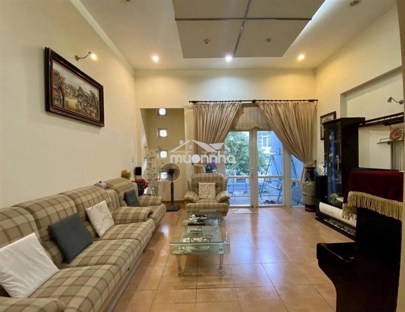 Nhà 1 sẹc sát mặt tiền bình lợi. dt 5x21m. dtcn 106m2. trệt 1 lầu.
