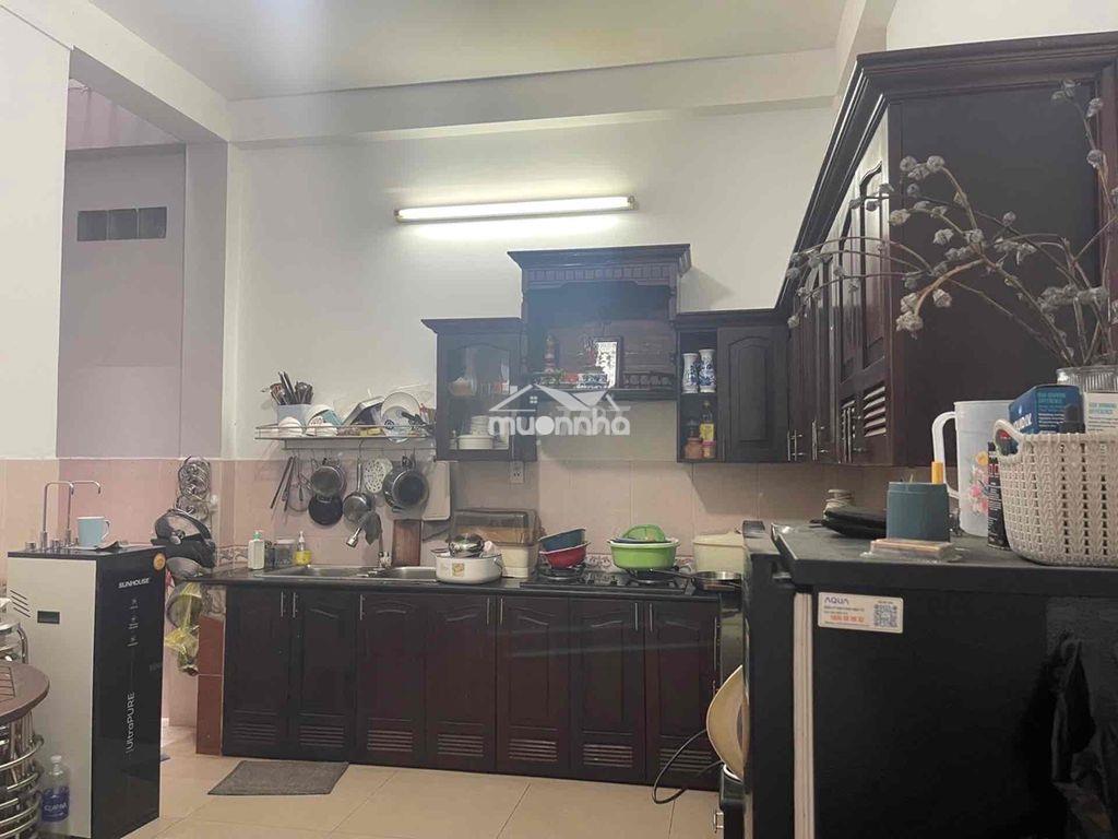 Khu vip trường chinh - gần sân bay - 3 tầng kiên cố - 5x15m - 5.8 tỷ - 3