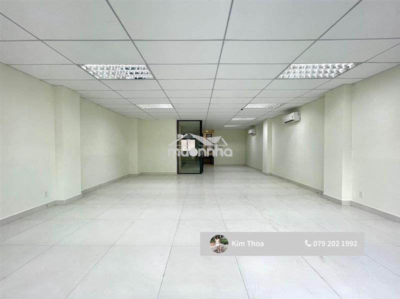 Văn phòng 80m2 tại vạn phúc, xuất vat, hầm xe có bảo vệ. giá 12,5 tr
