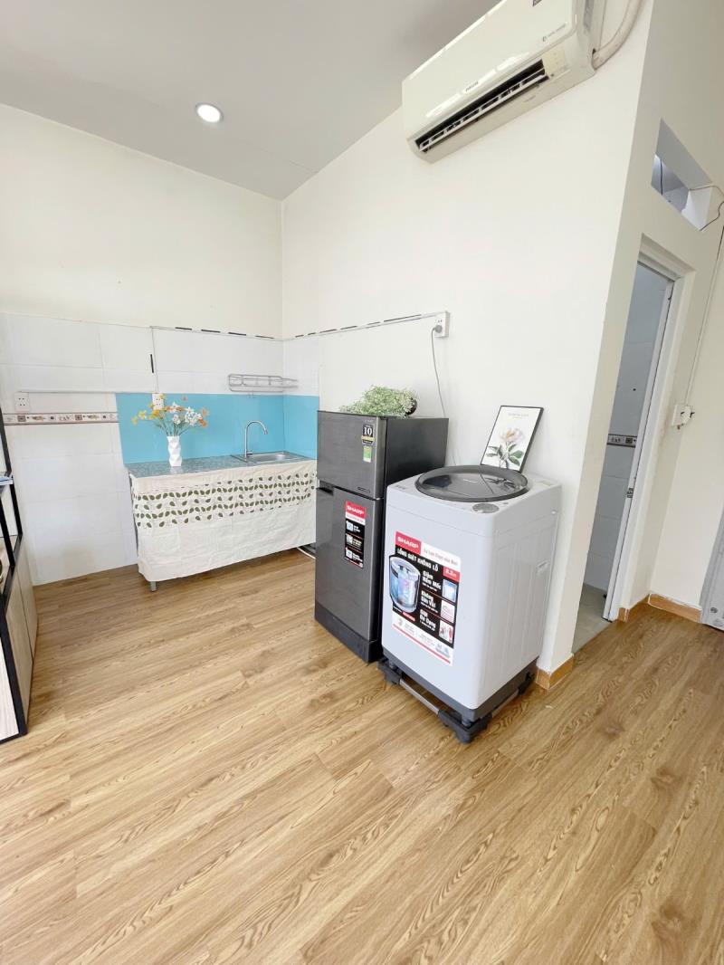 Cho thuê phòng rộng 50m², ban công rộng, máy giặt riêng - gần vlu, iuh, hutech, uef, phan văn trị - Ảnh 4